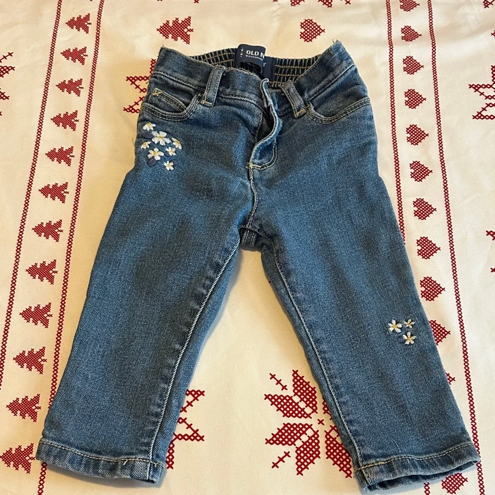 Old Navy Baby Blue Jeans with White Floral Detail Size 6-12 Months